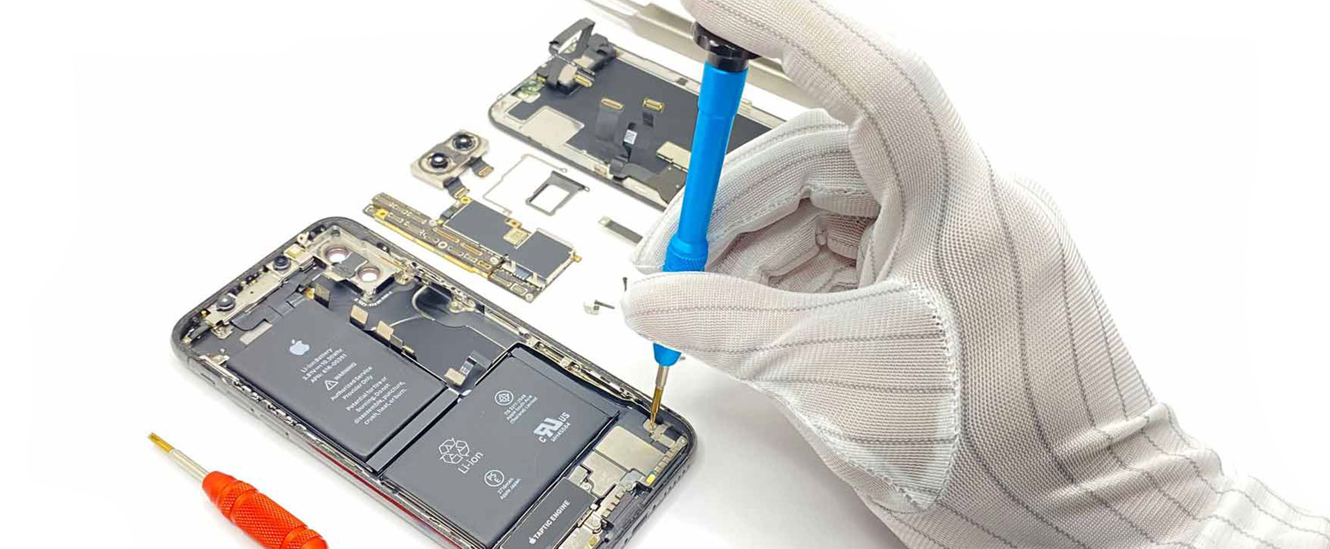 The Environmental Benefits of Repairing vs. Replacing Your Phone